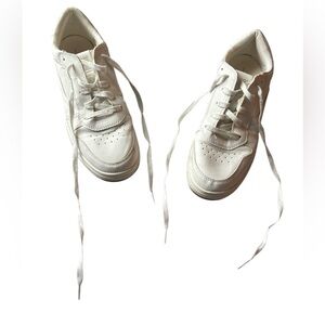 American Eagle Outfitters White Womens Sneakers